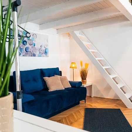 Seventh Heaven 2 * Βουδαπέστη