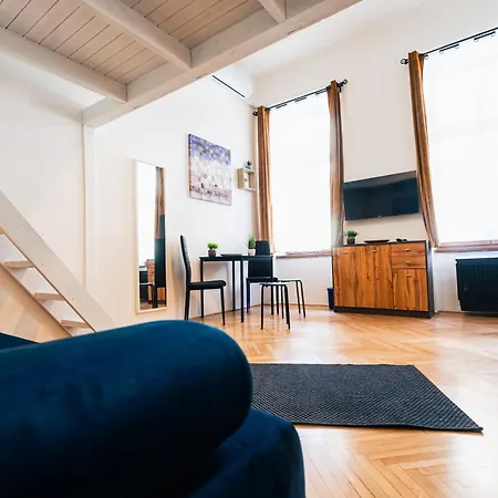 Seventh Heaven 2 Apartament
