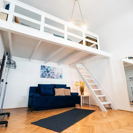 Seventh Heaven 2 Apartment Budapest