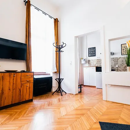 Апартаменты Seventh Heaven 2 *